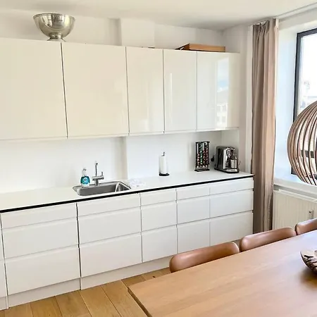 High-end Central Apt - Luxury *