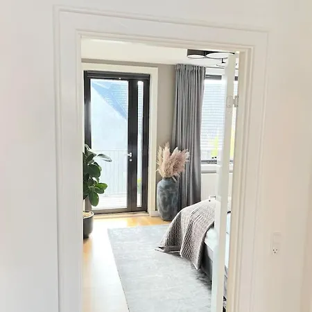 High-end Central Apt - Luxury Apartment *